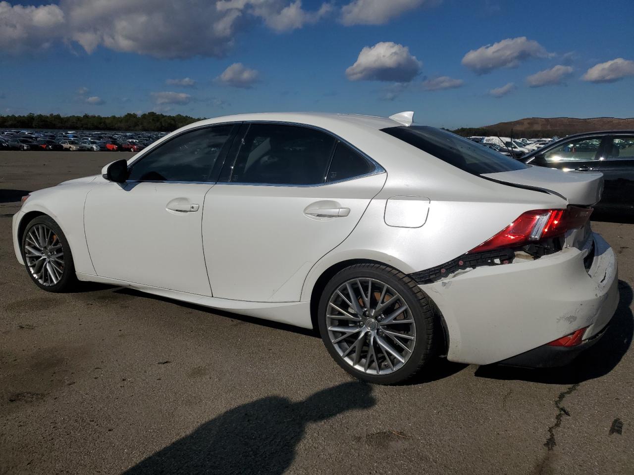 2014 Lexus IS - Image 2