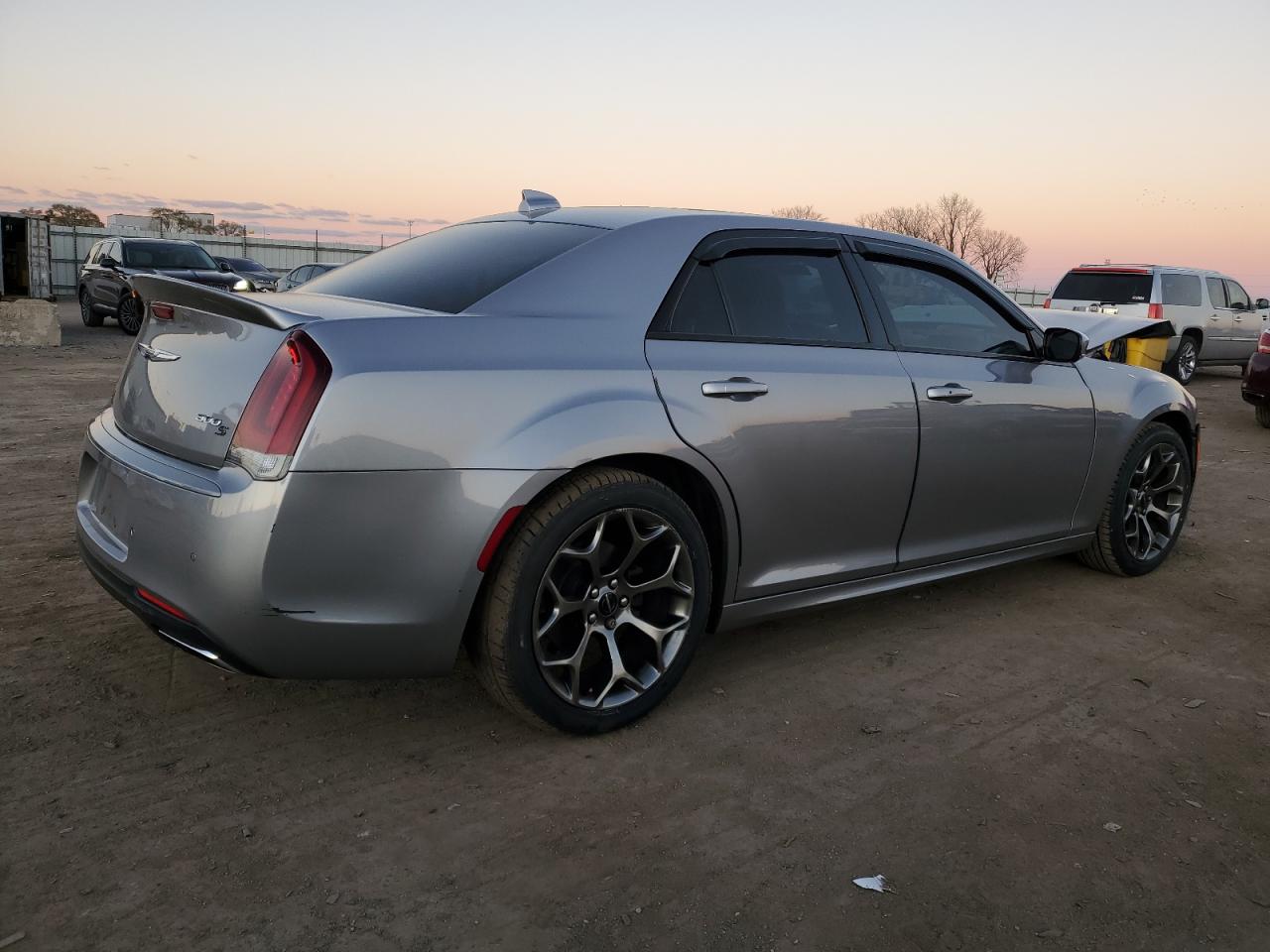 2018 Chrysler 300 - Image 3