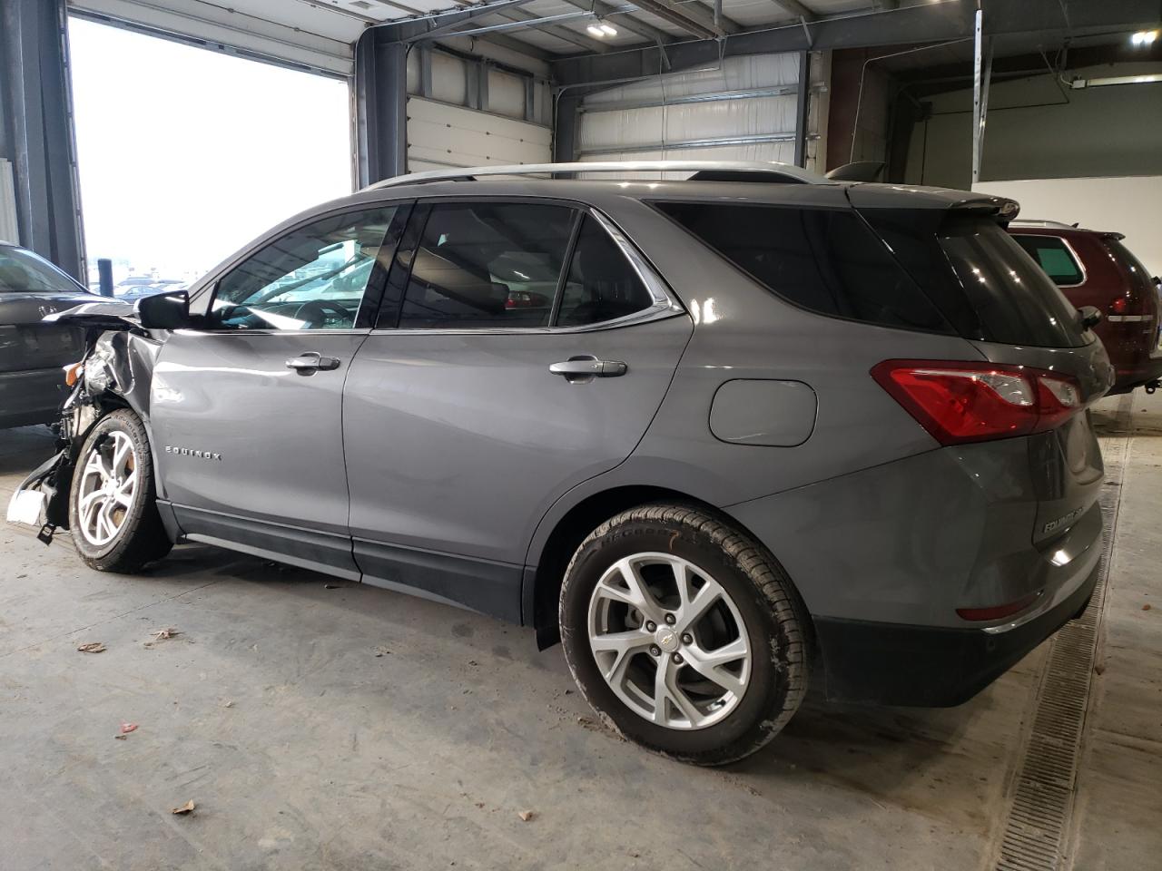 3GNAXTEX9JL179223 2018 CHEVROLET EQUINOX - Image 2