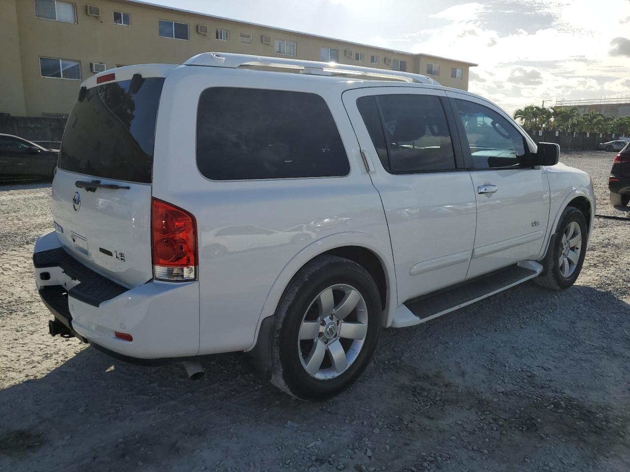 2009 Nissan Armada - Image 3