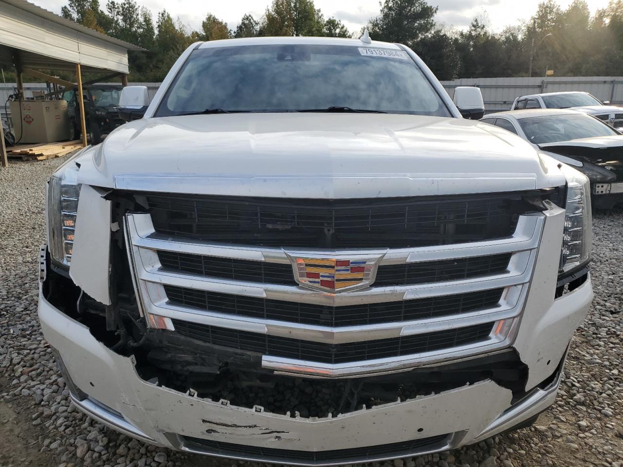 2017 Cadillac Escalade - Image 5