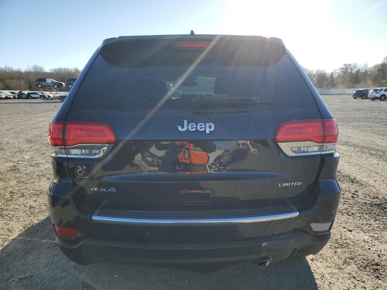 2017 Jeep Grand Cherokee - Image 6