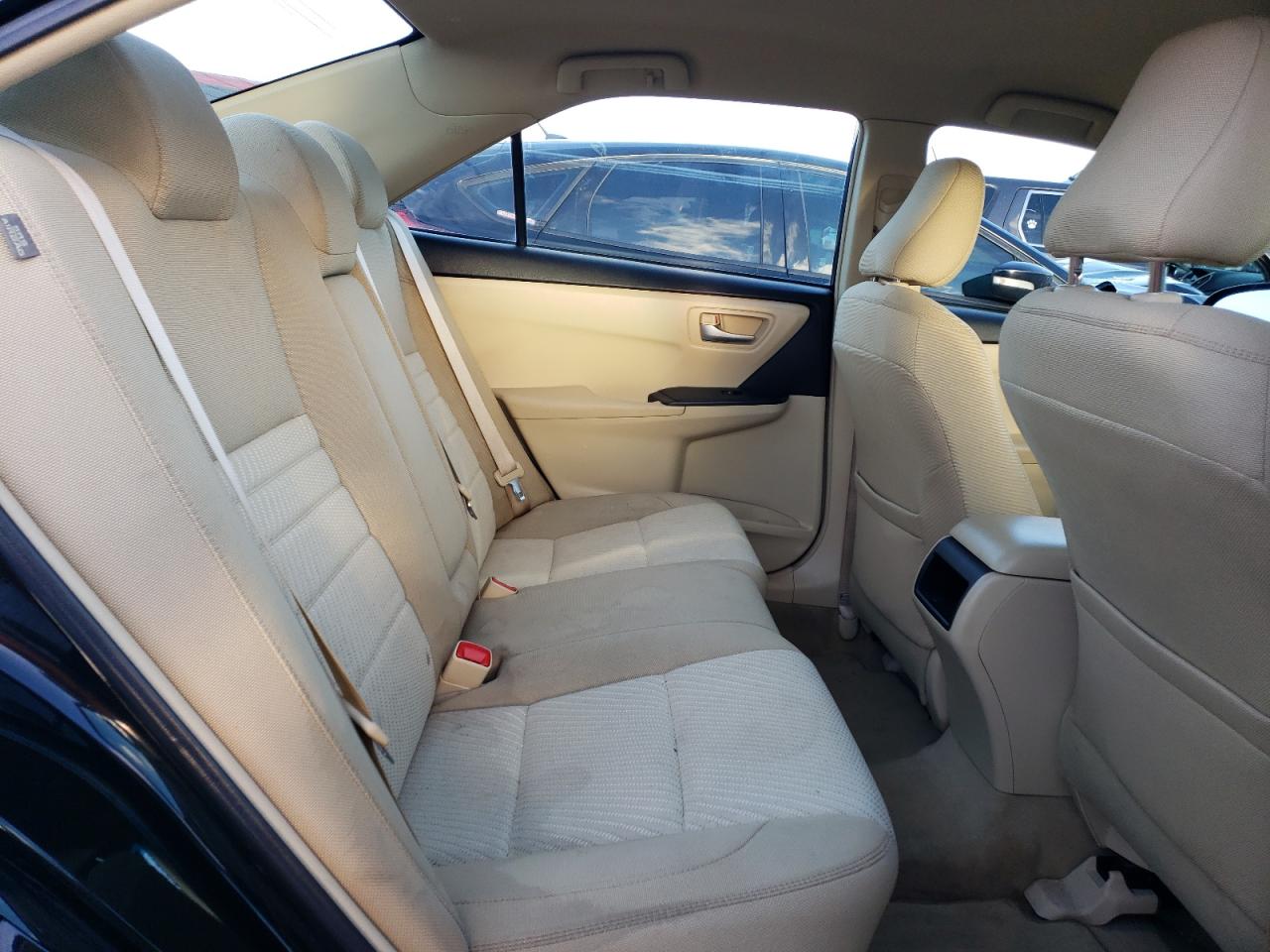 2016 Toyota Camry - Image 10