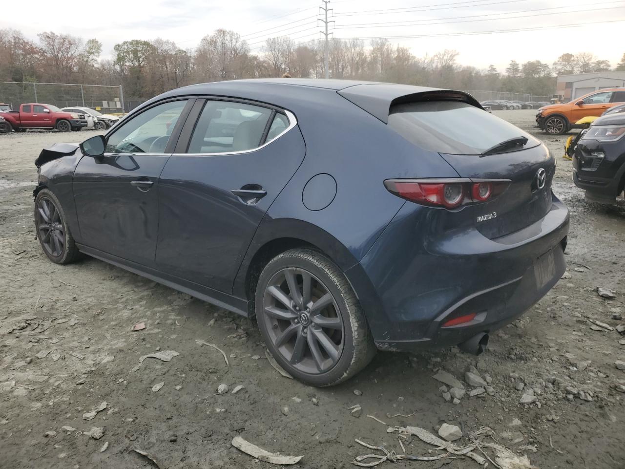 VIN JM1BPAJM3K1136521 2019 MAZDA 3 no.2