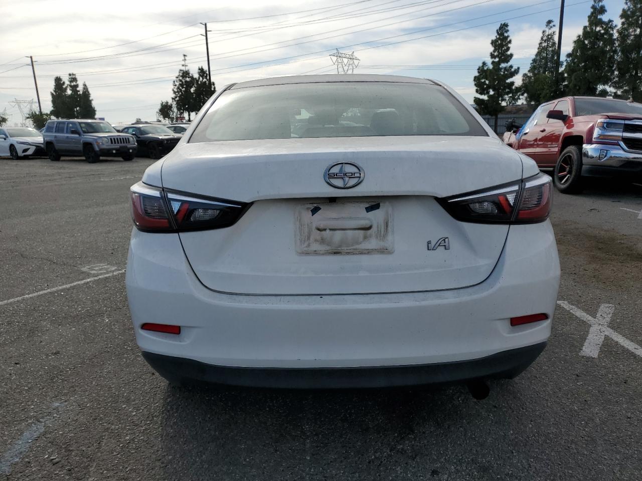 VIN 3MYDLBZVXGY117458 2016 TOYOTA SCION no.6