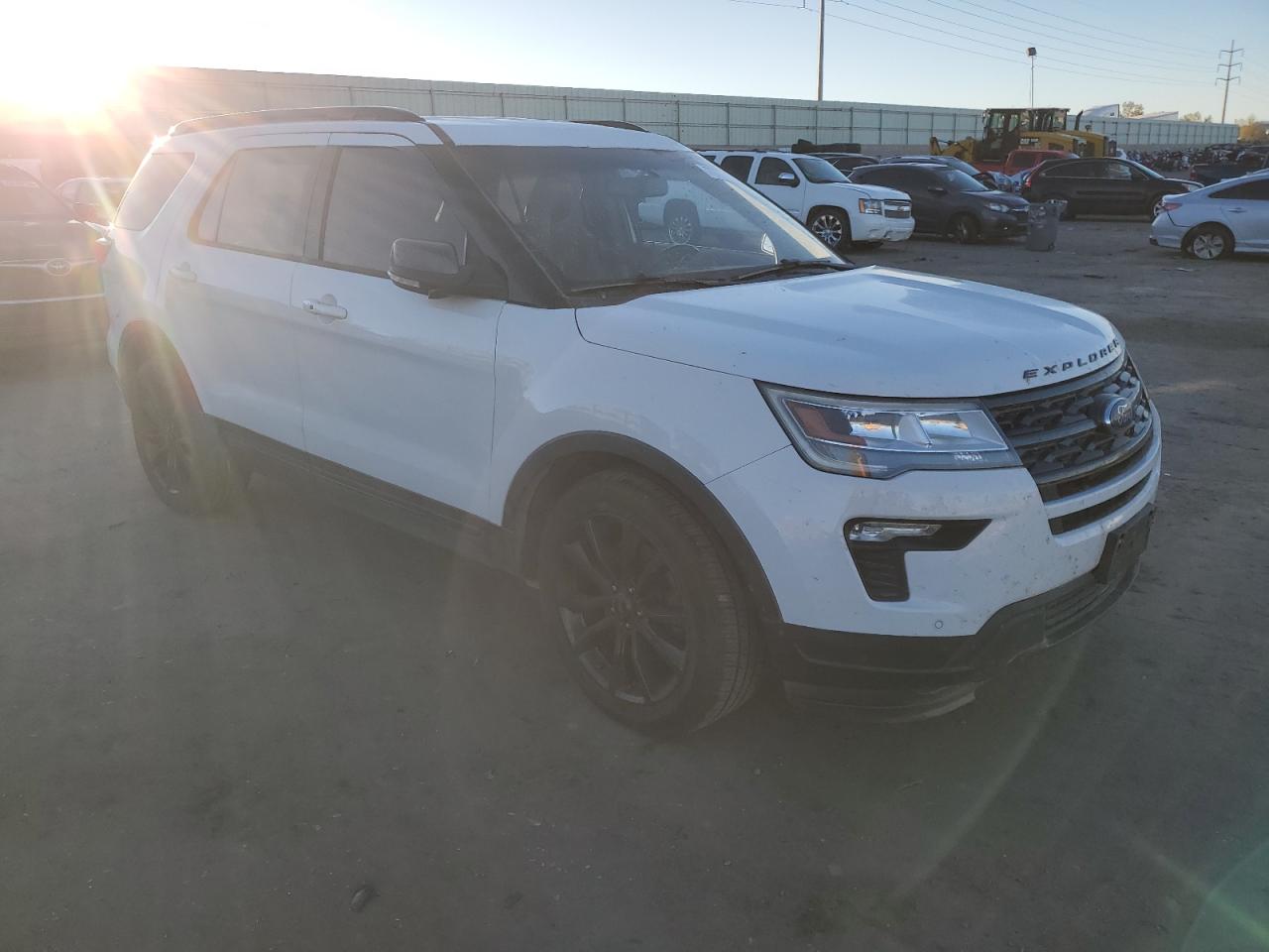 VIN 1FM5K7D8XKGA09674 2019 FORD EXPLORER no.4