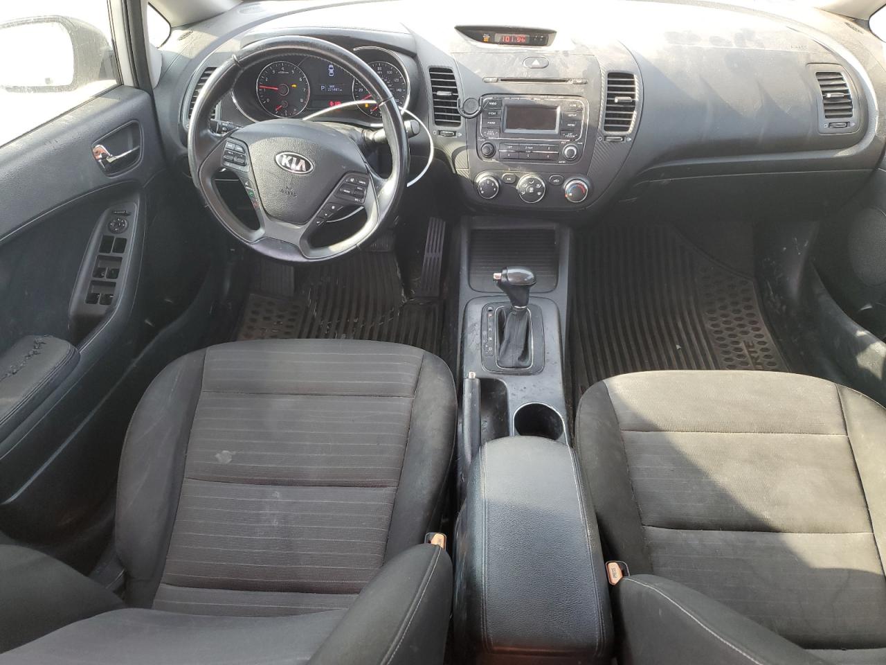 2015 Kia Forte - Image 8