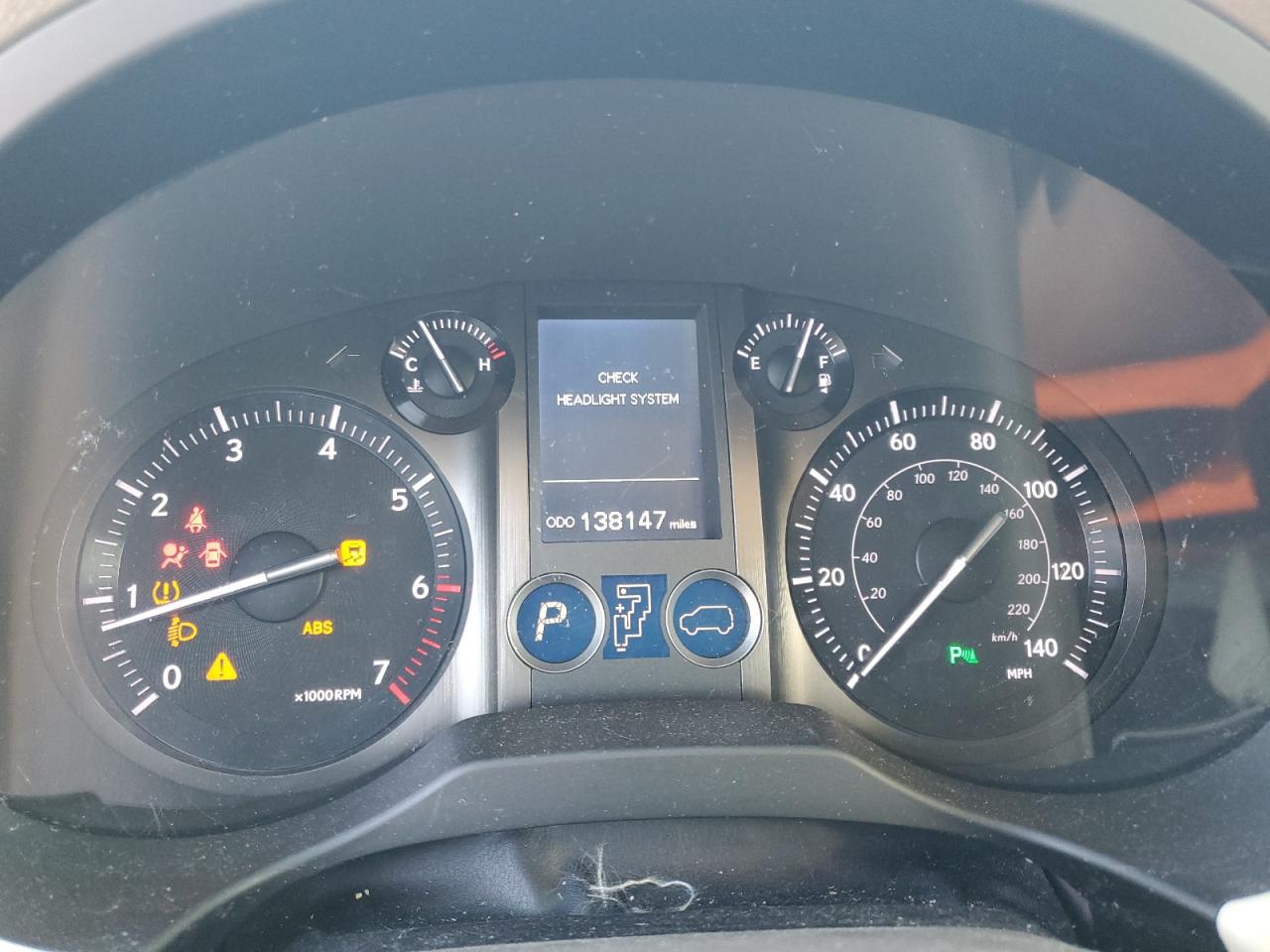 2015 Lexus GX - Image 9