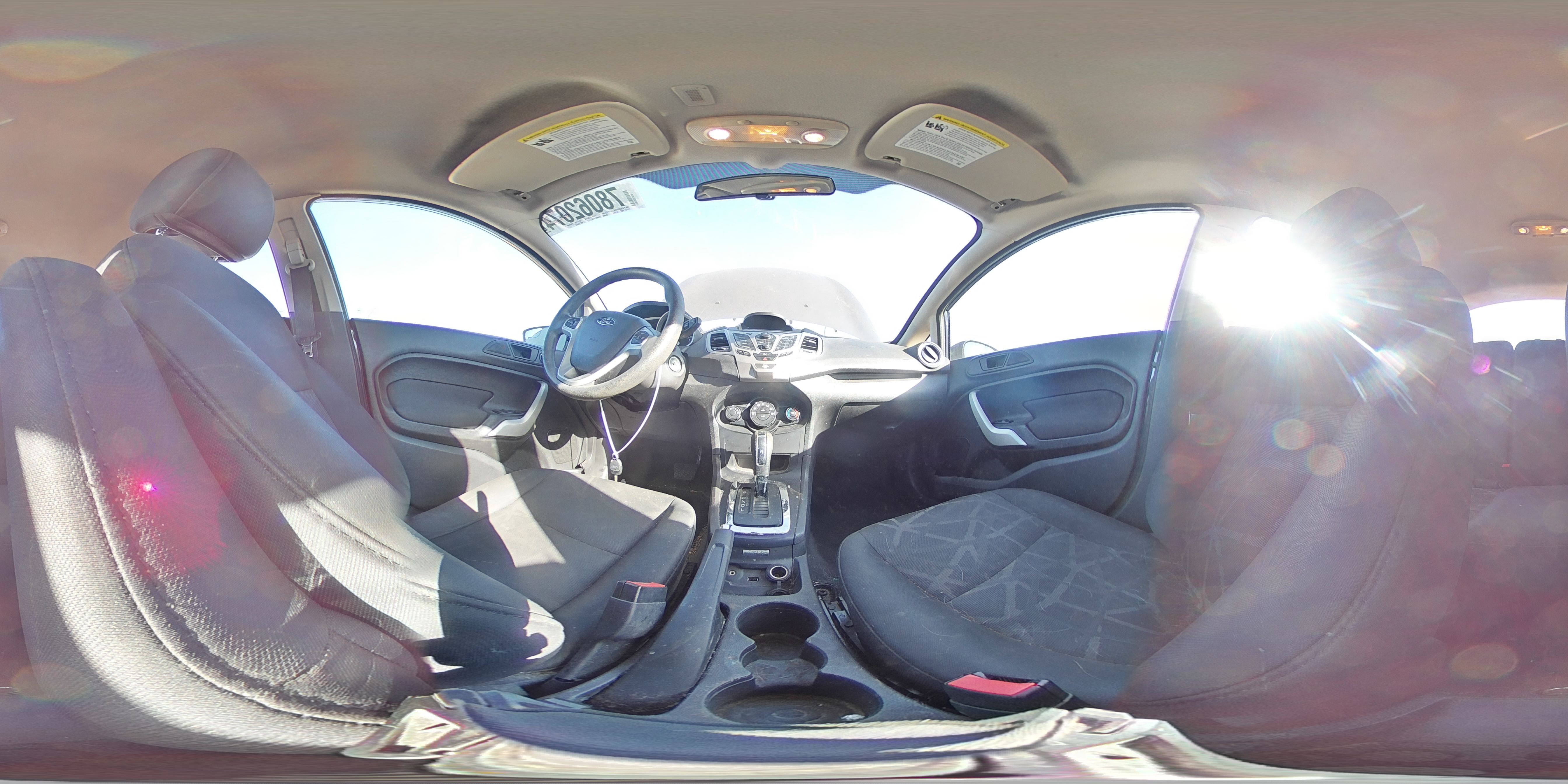 2012 Ford Fiesta - Image 12