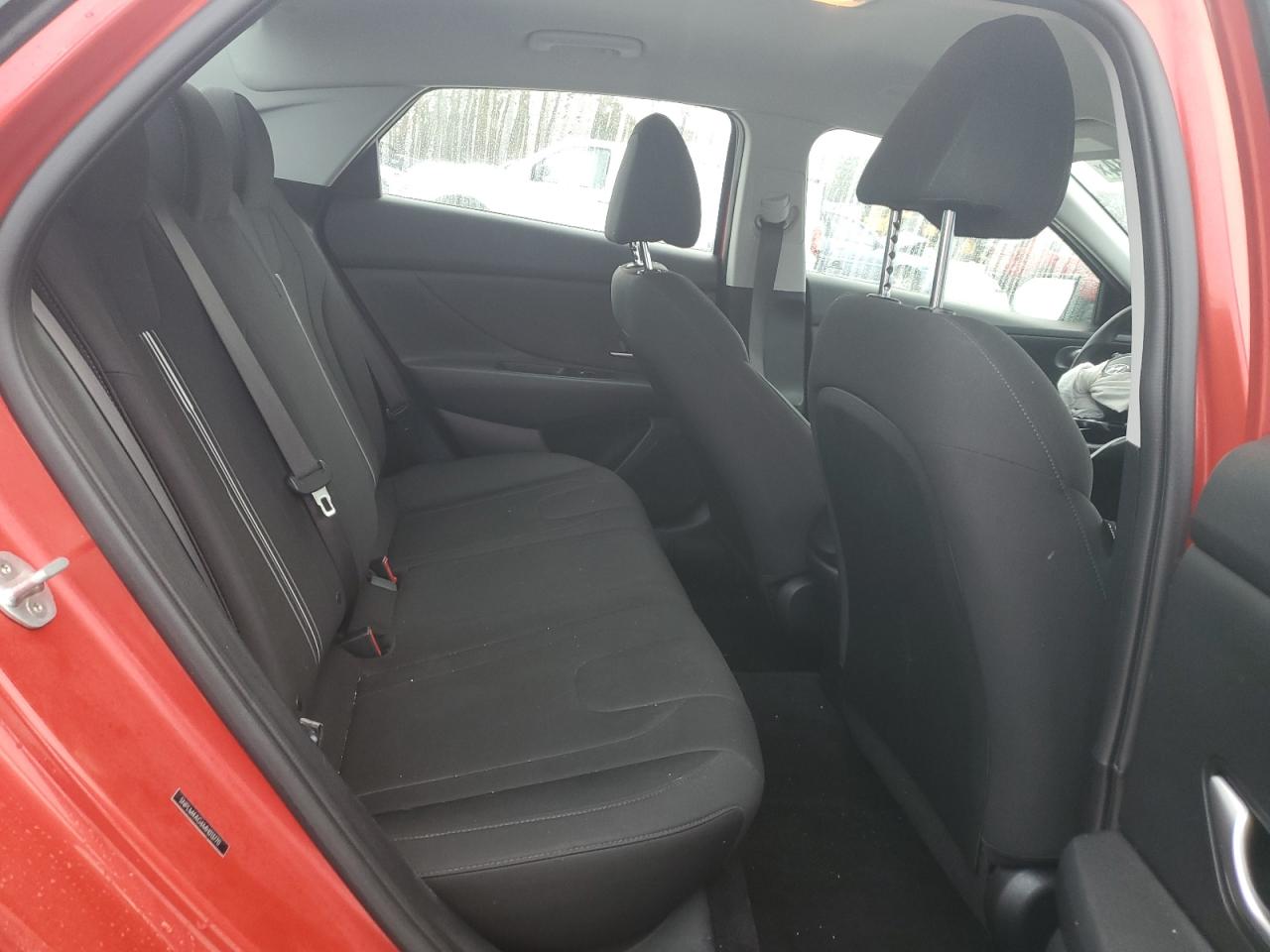 2021 Hyundai Elantra - Image 10