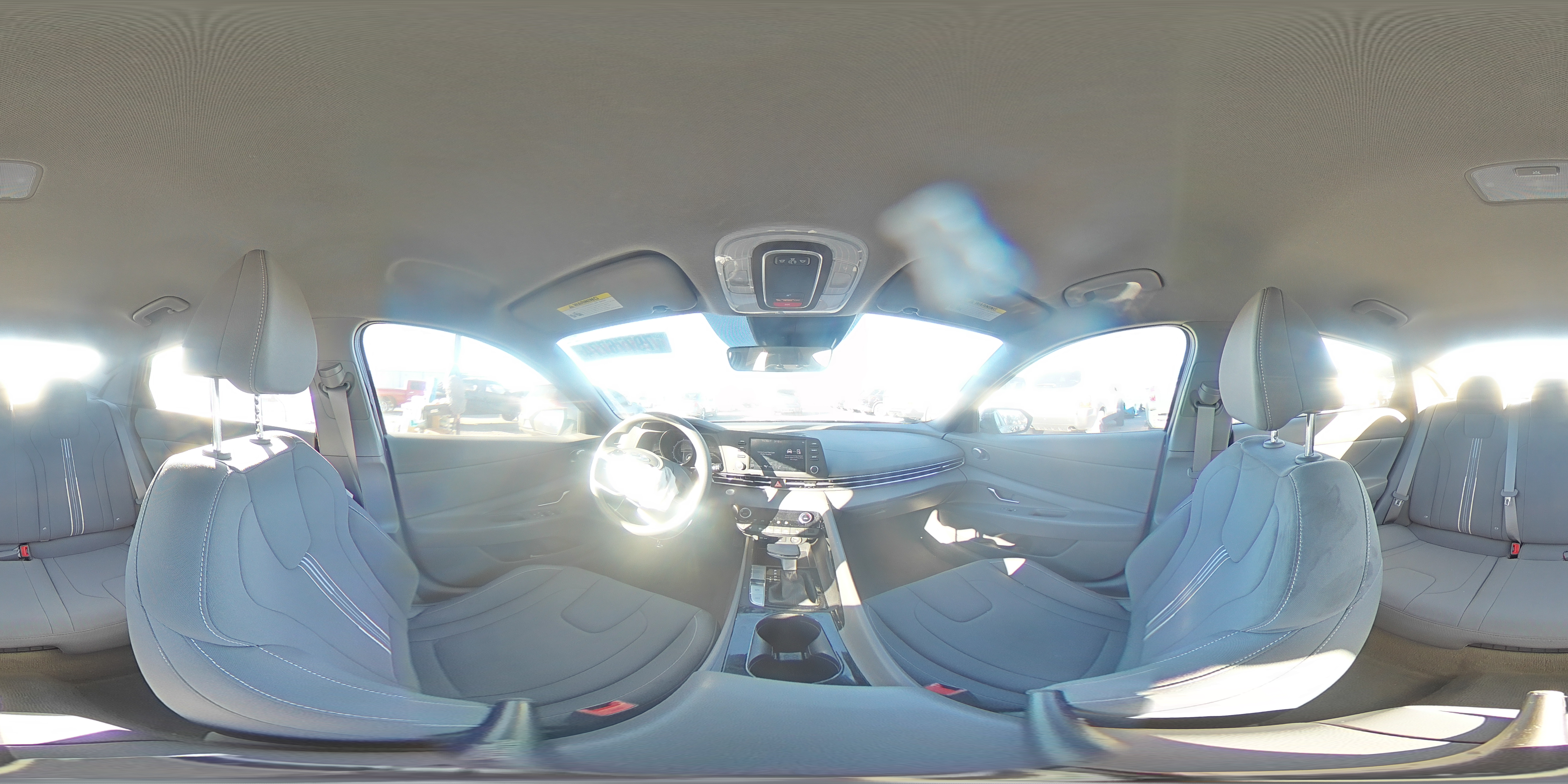 2023 Hyundai Elantra - Image 12