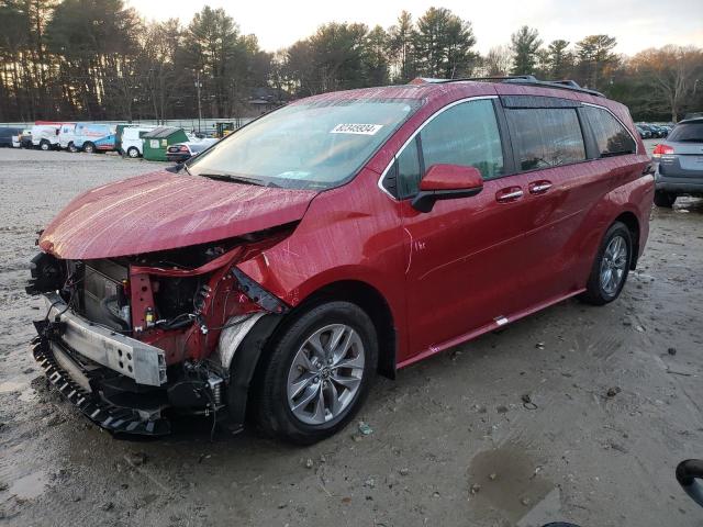 2022 Toyota Sienna Xle