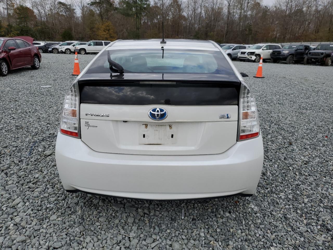 2011 Toyota Prius - Image 6