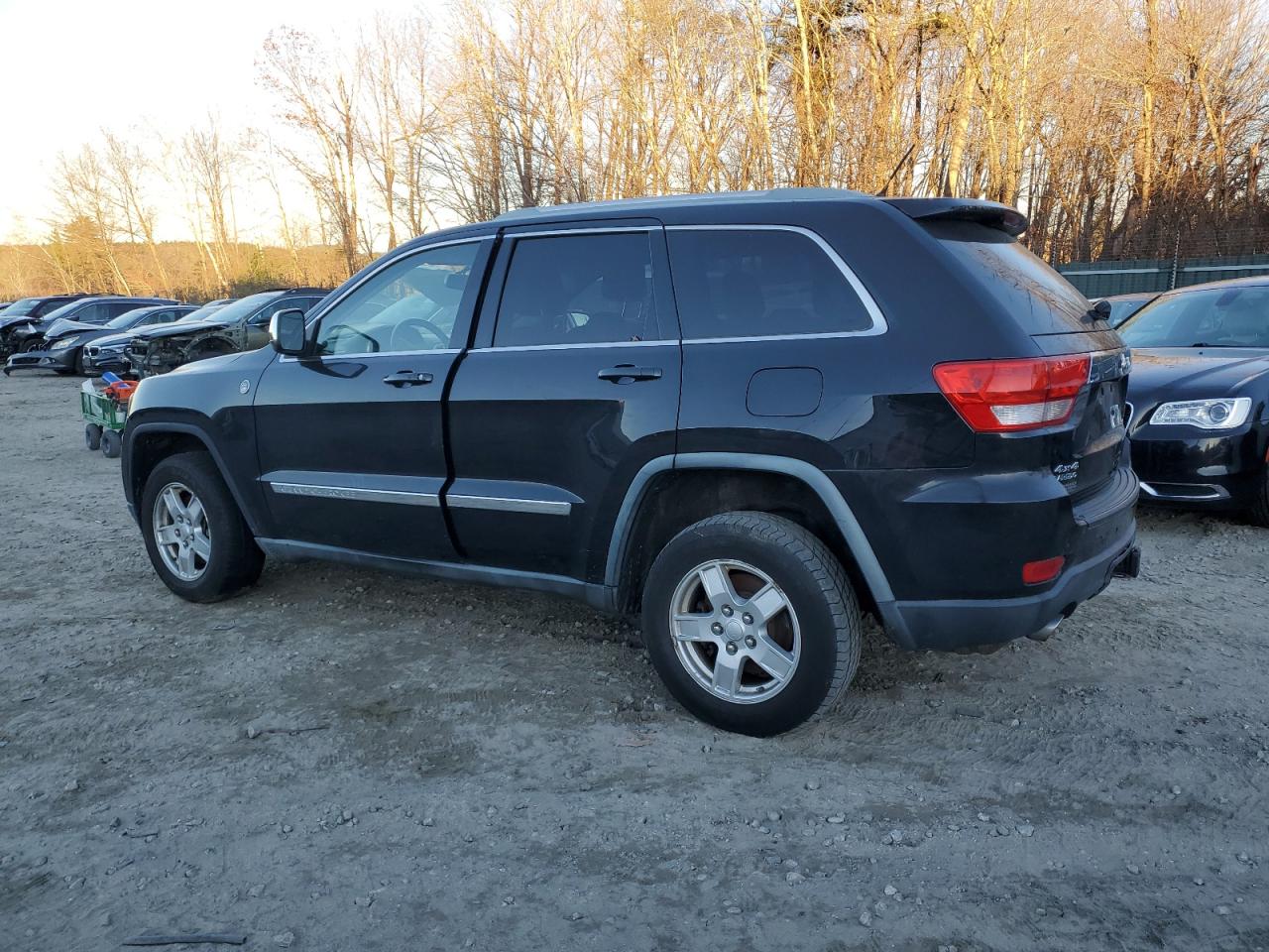 2011 Jeep Grand Cherokee - Image 2