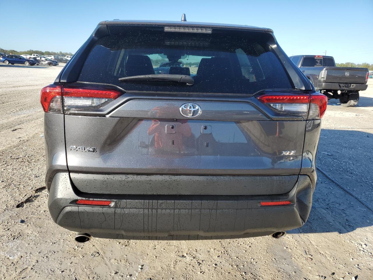 2023 Toyota RAV 4 - Image 6