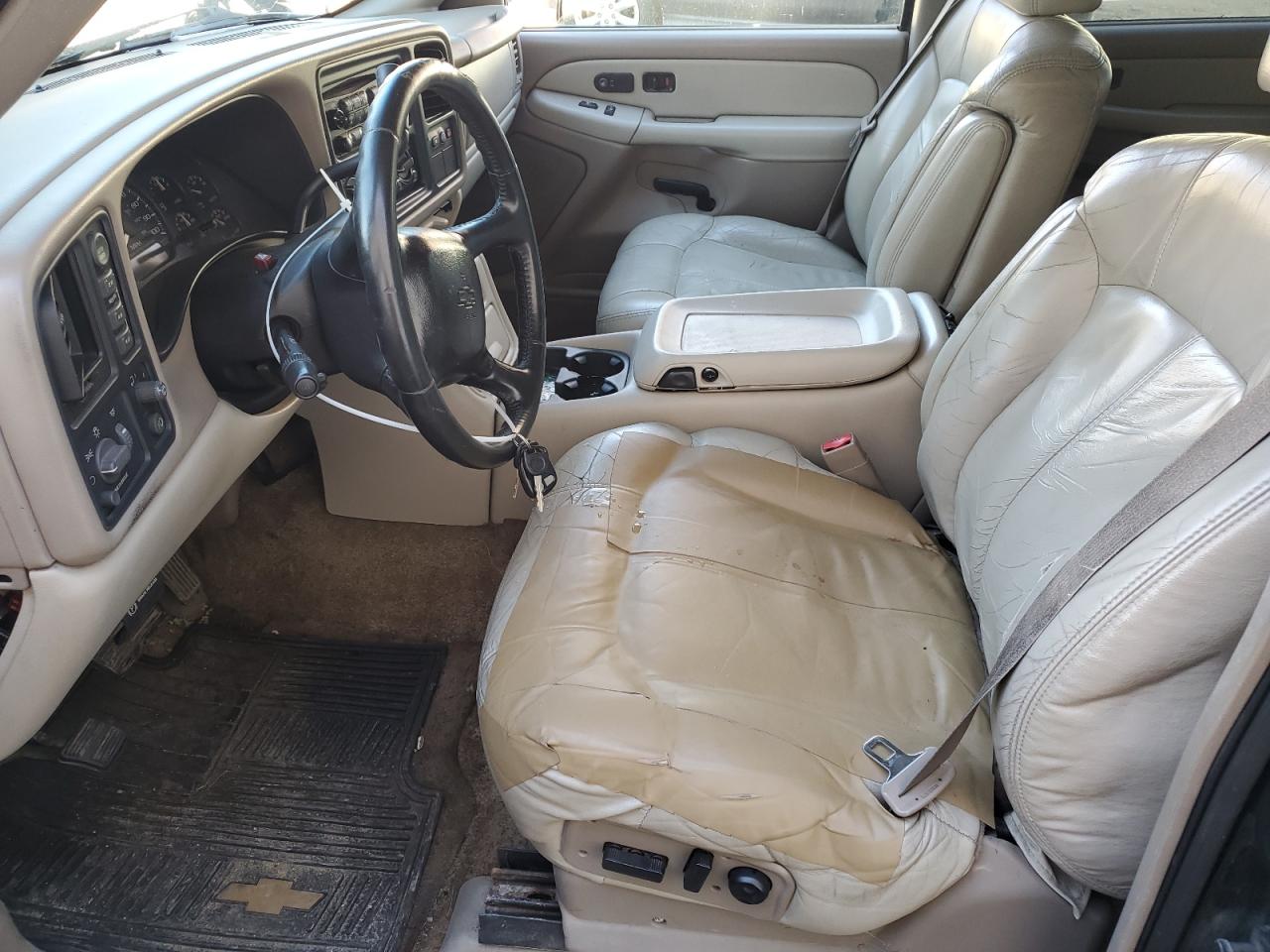 2002 Chevrolet Tahoe - Image 7