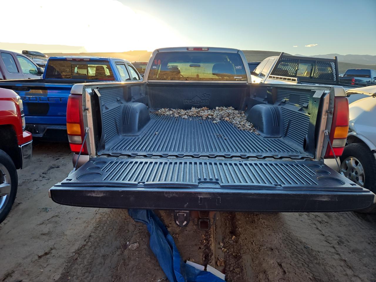 2002 Chevrolet Silverado - Image 6