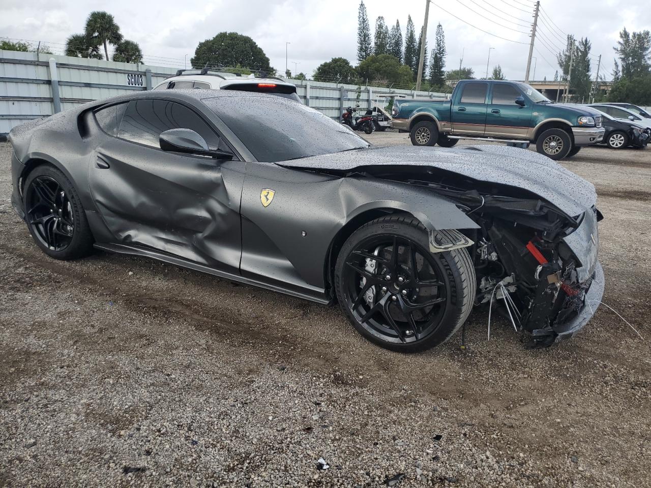 VIN ZFF83CLA1J0236577 2018 FERRARI 812 no.4