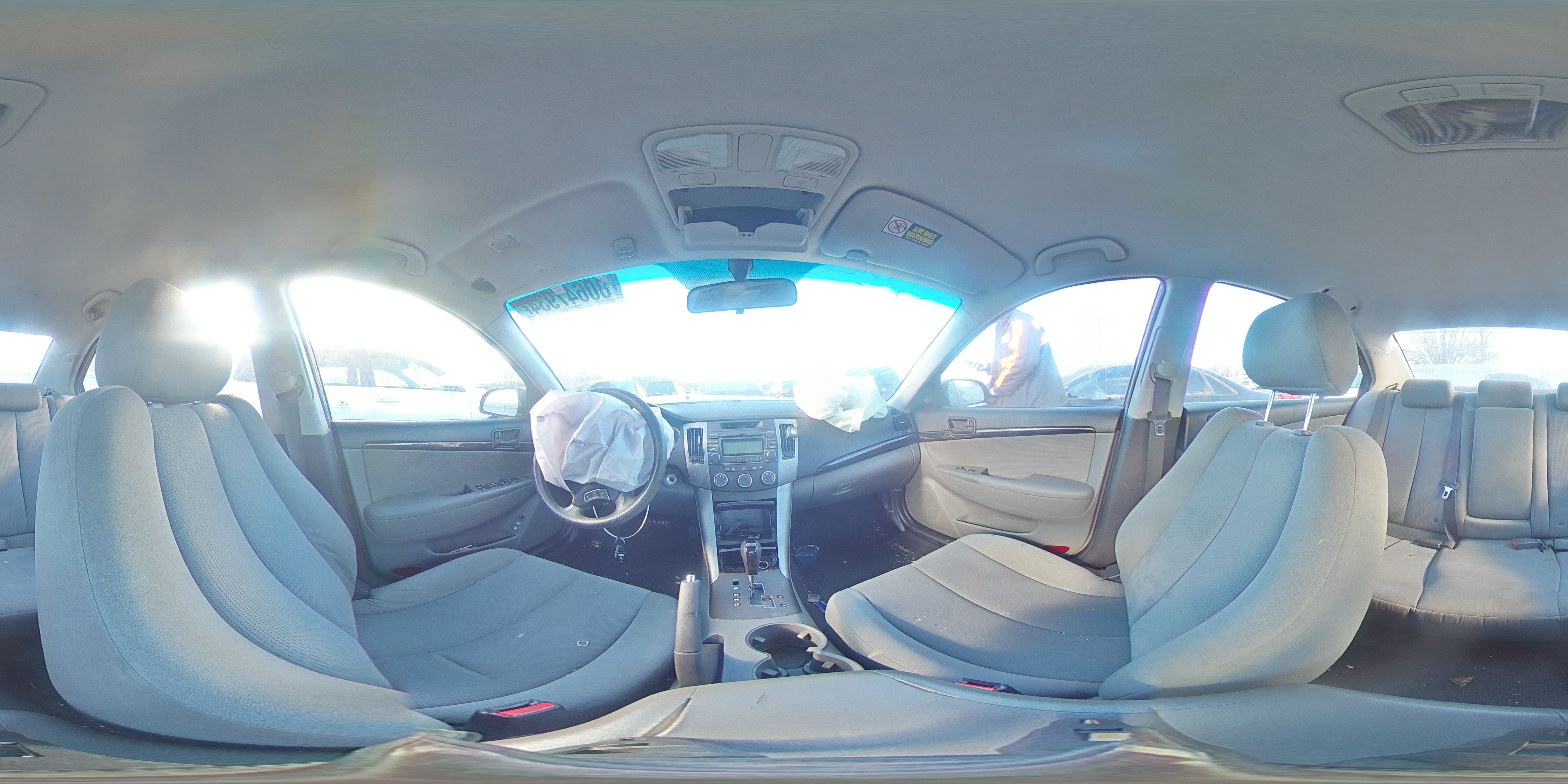 2009 Hyundai Sonata - Image 13