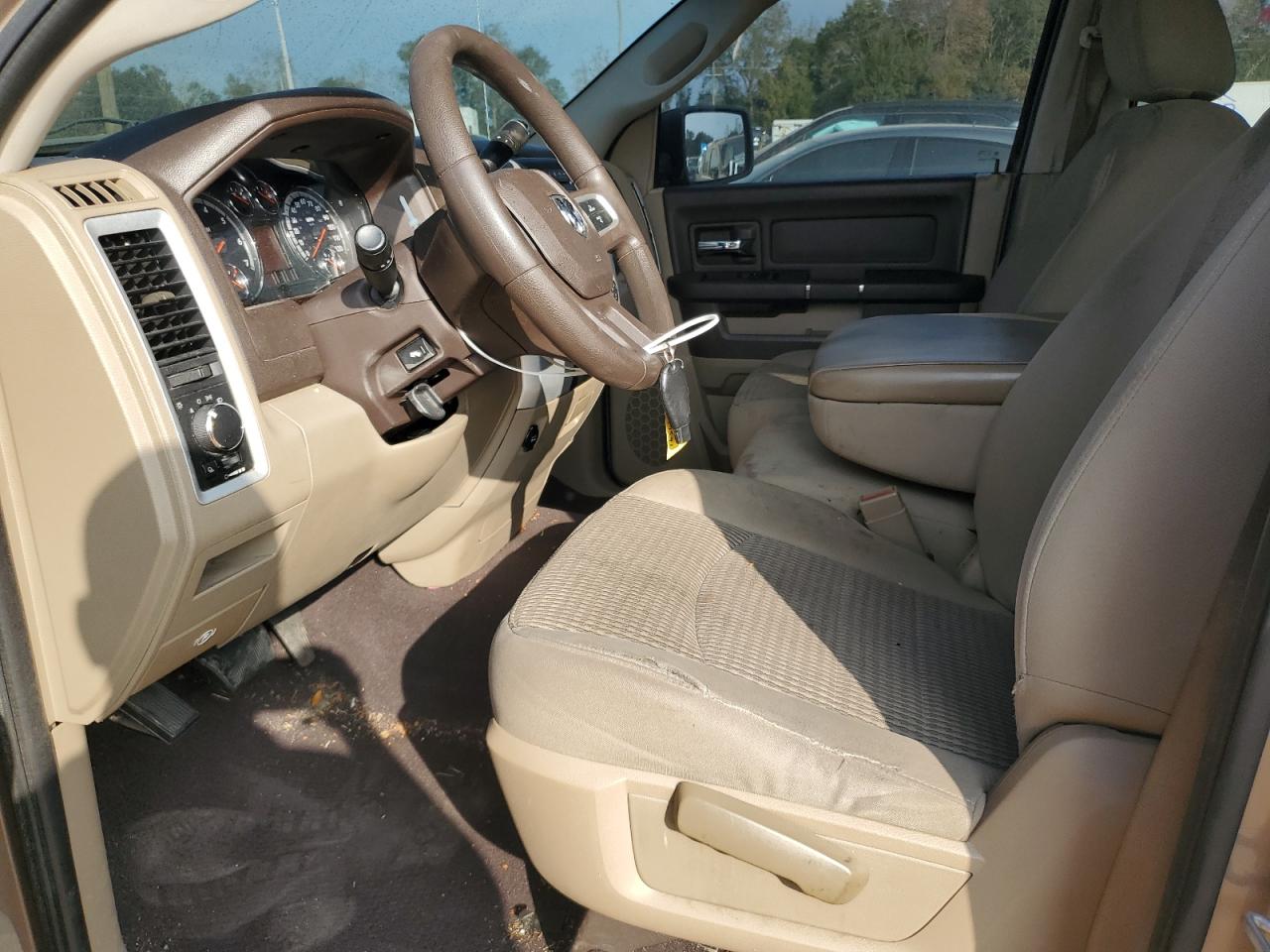 2009 Dodge RAM - Image 7