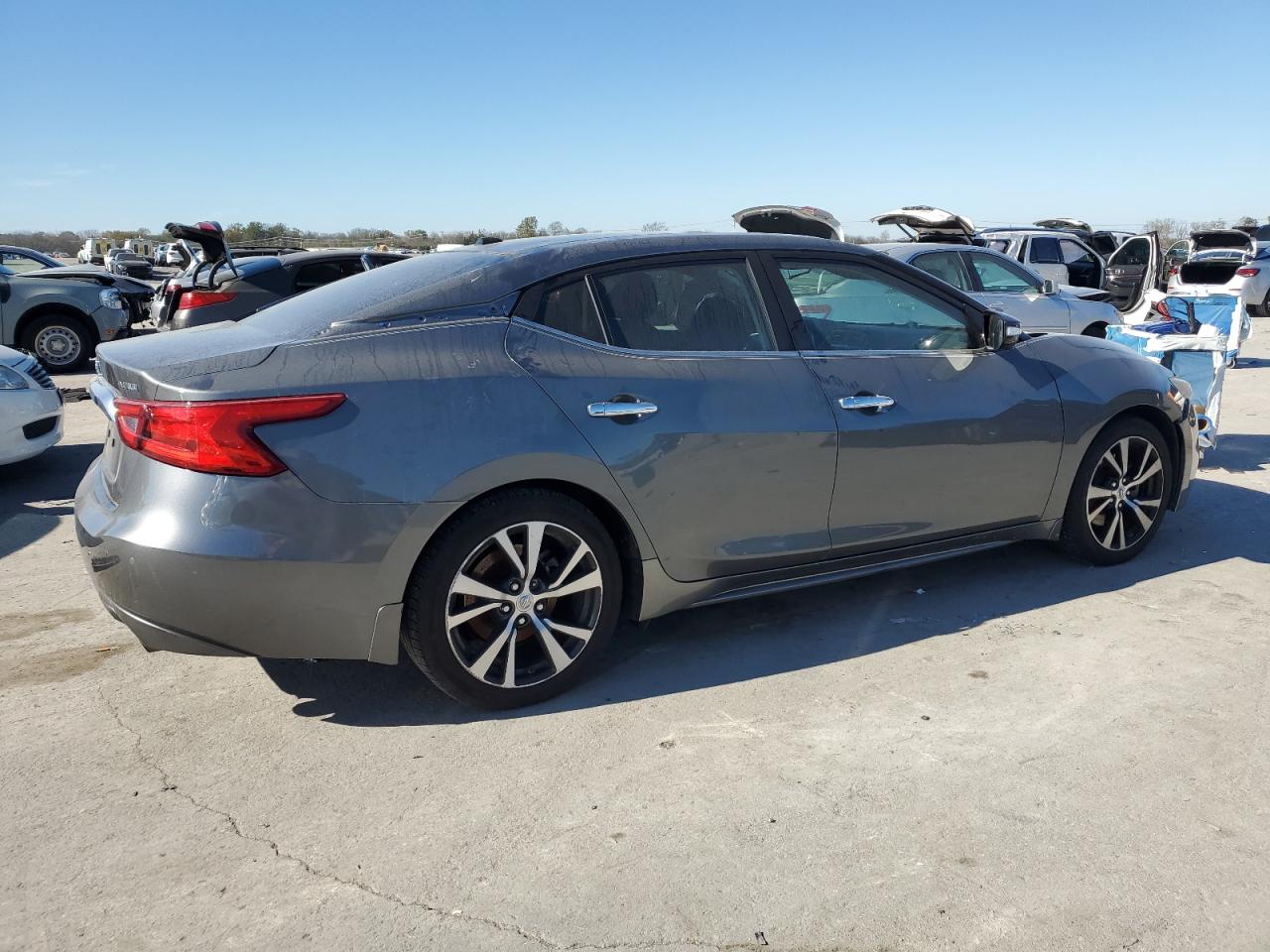 2017 Nissan Maxima - Image 3
