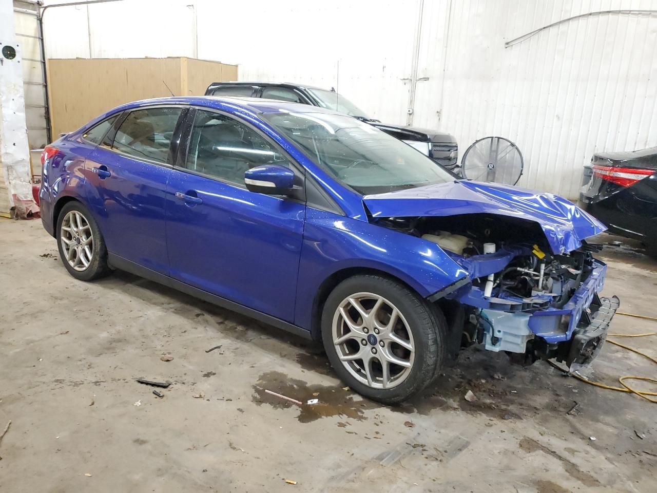 VIN 1FADP3F29FL306327 2015 FORD FOCUS no.4