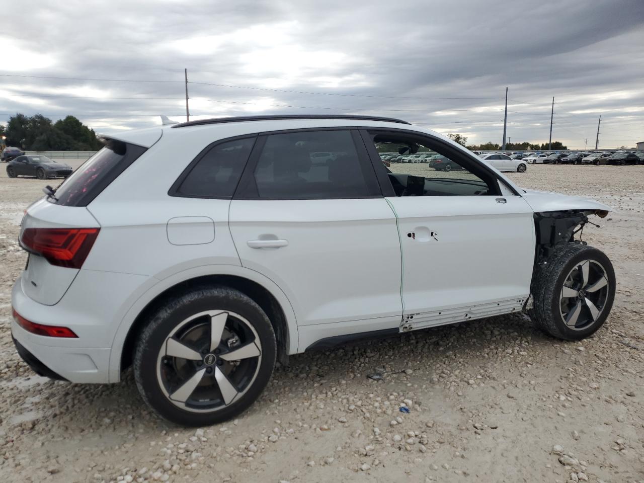 2023 Audi Q5 - Image 3