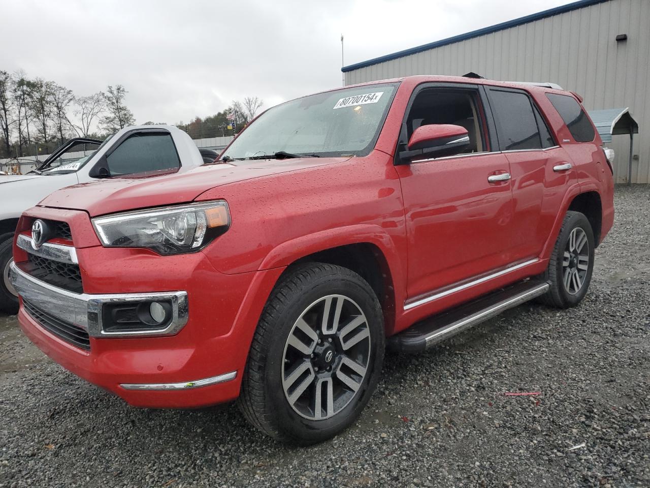 VIN JTEBU5JR8J5568360 2018 TOYOTA 4RUNNER no.1