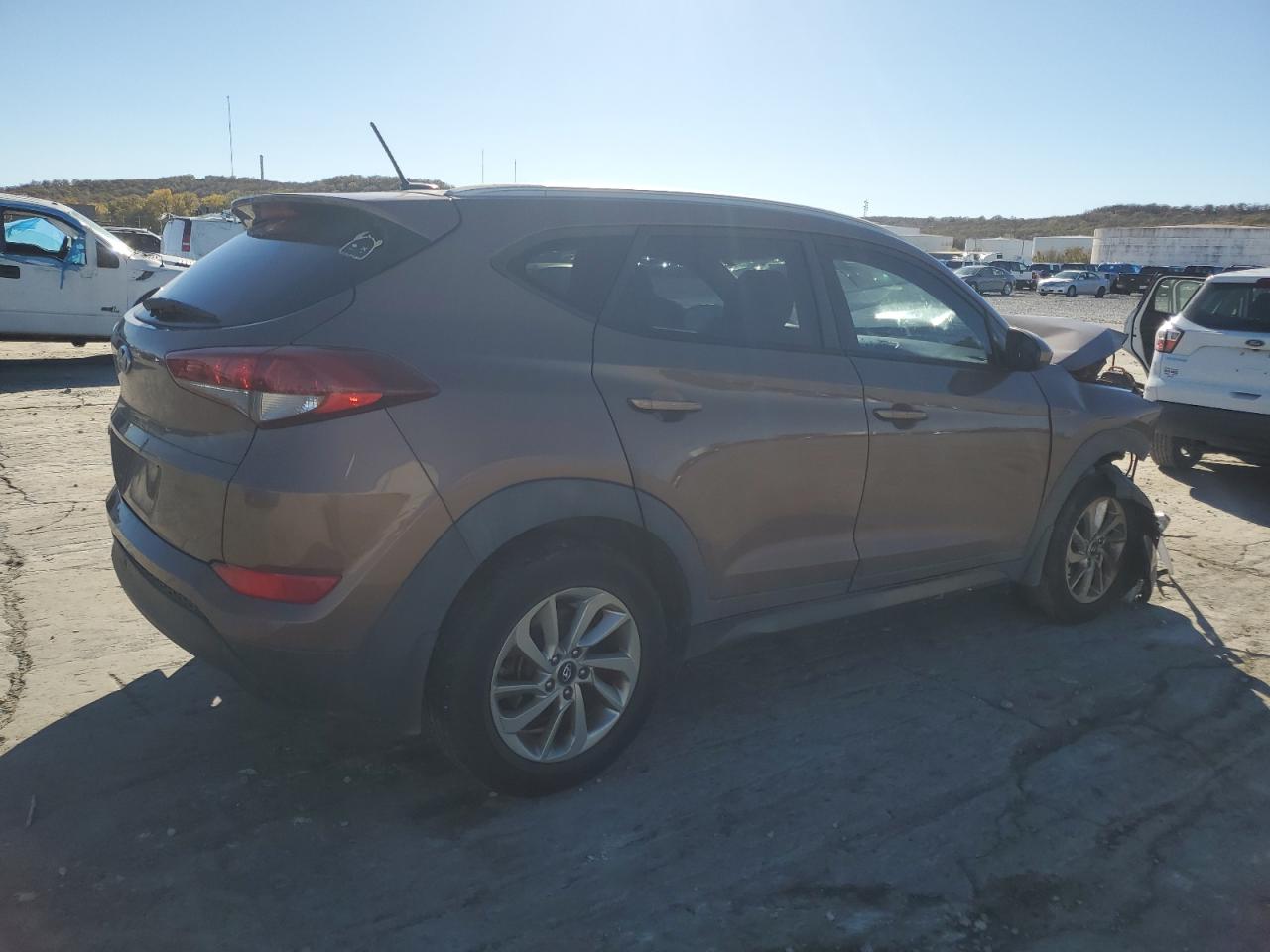 VIN KM8J33A44GU196554 2016 HYUNDAI TUCSON no.3