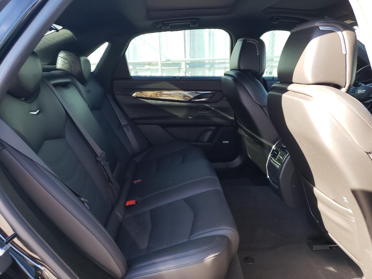 2017 Cadillac CT6 - Image 10