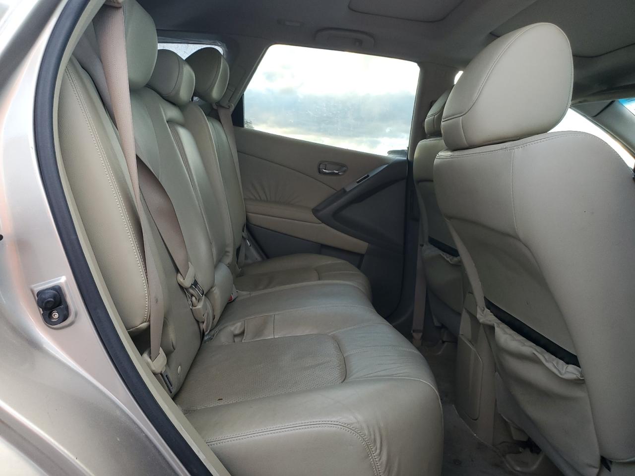 2010 Nissan Murano - Image 11
