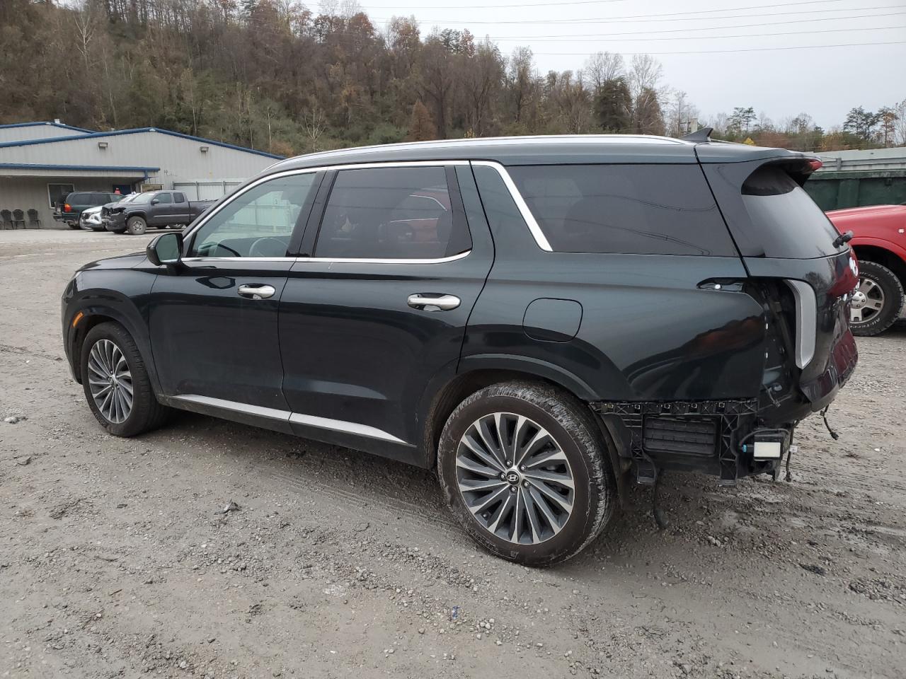 2023 Hyundai Palisade - Image 2