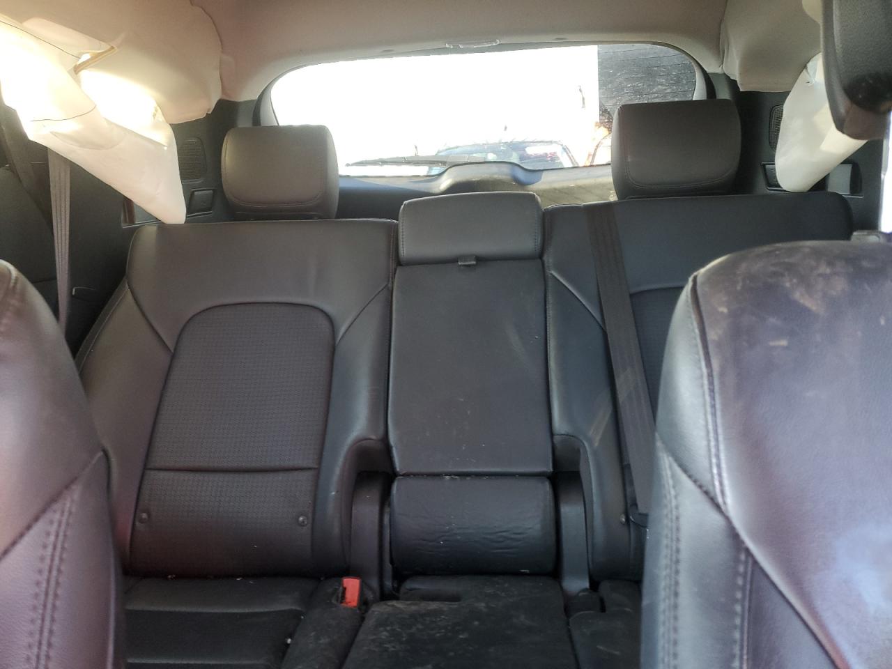 2014 Hyundai Santa Fe - Image 10