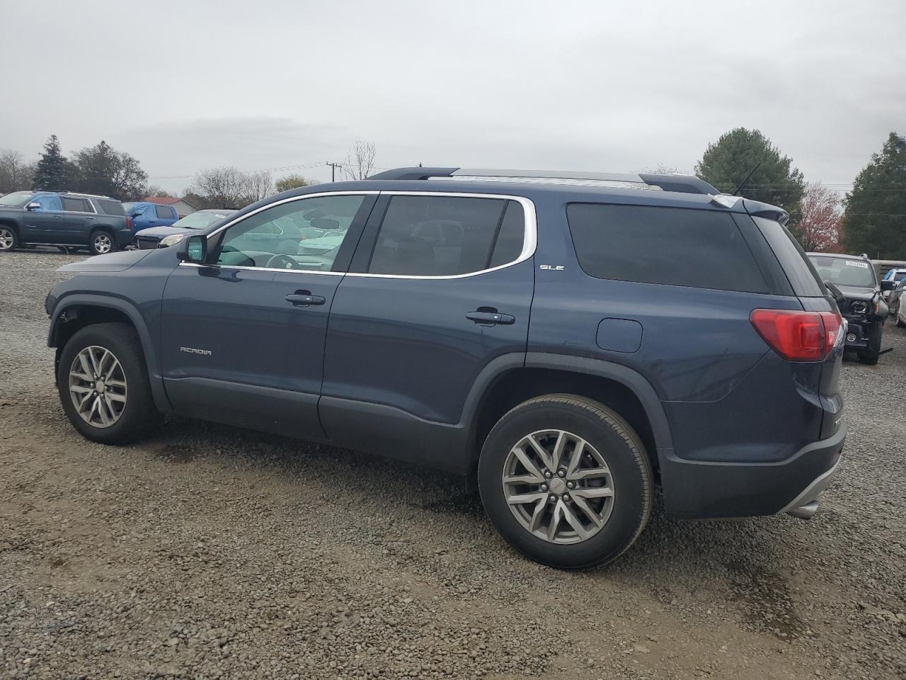 2018 GMC Acadia - Image 2