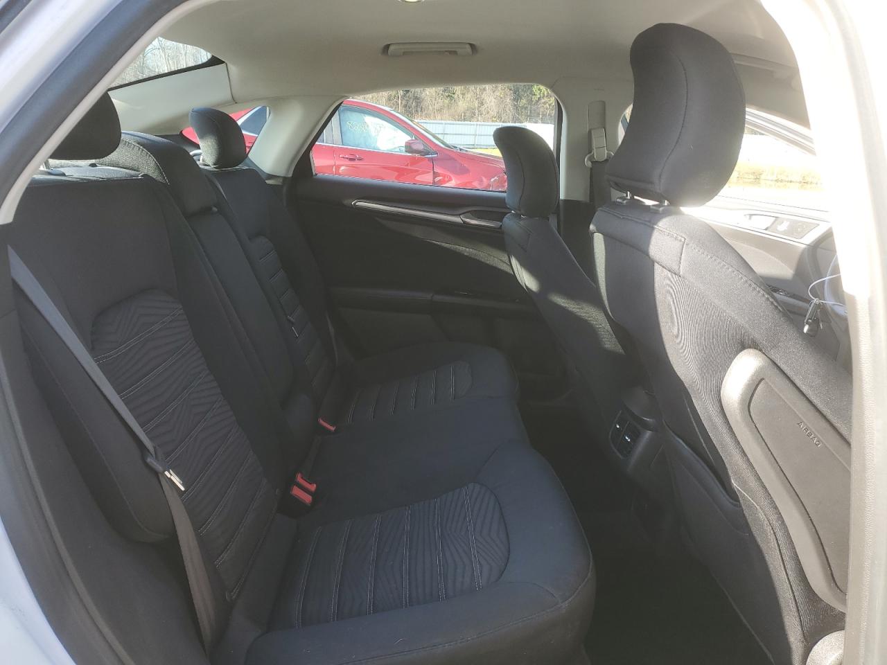 2016 Ford Fusion - Image 11