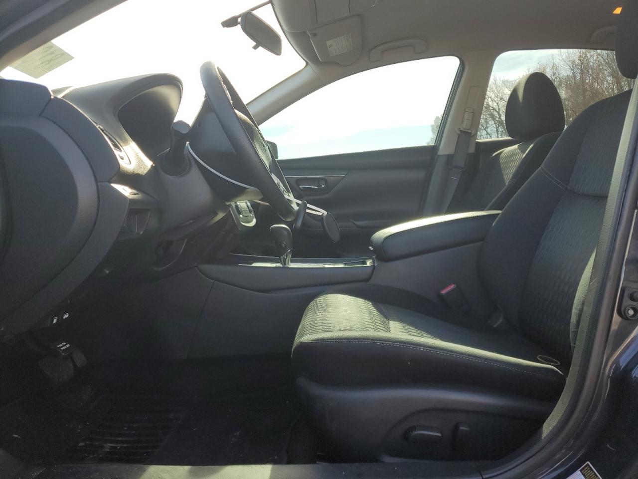 2018 Nissan Altima - Image 7