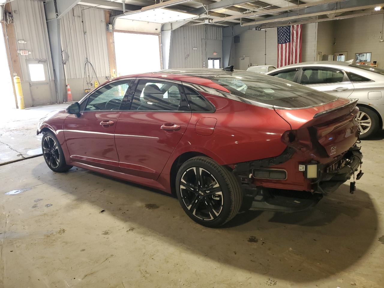 2021 Kia K5 - Image 2