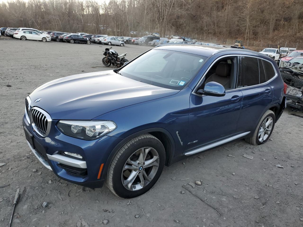 VIN 5UXTR9C5XJLD63650 2018 BMW X3 no.1