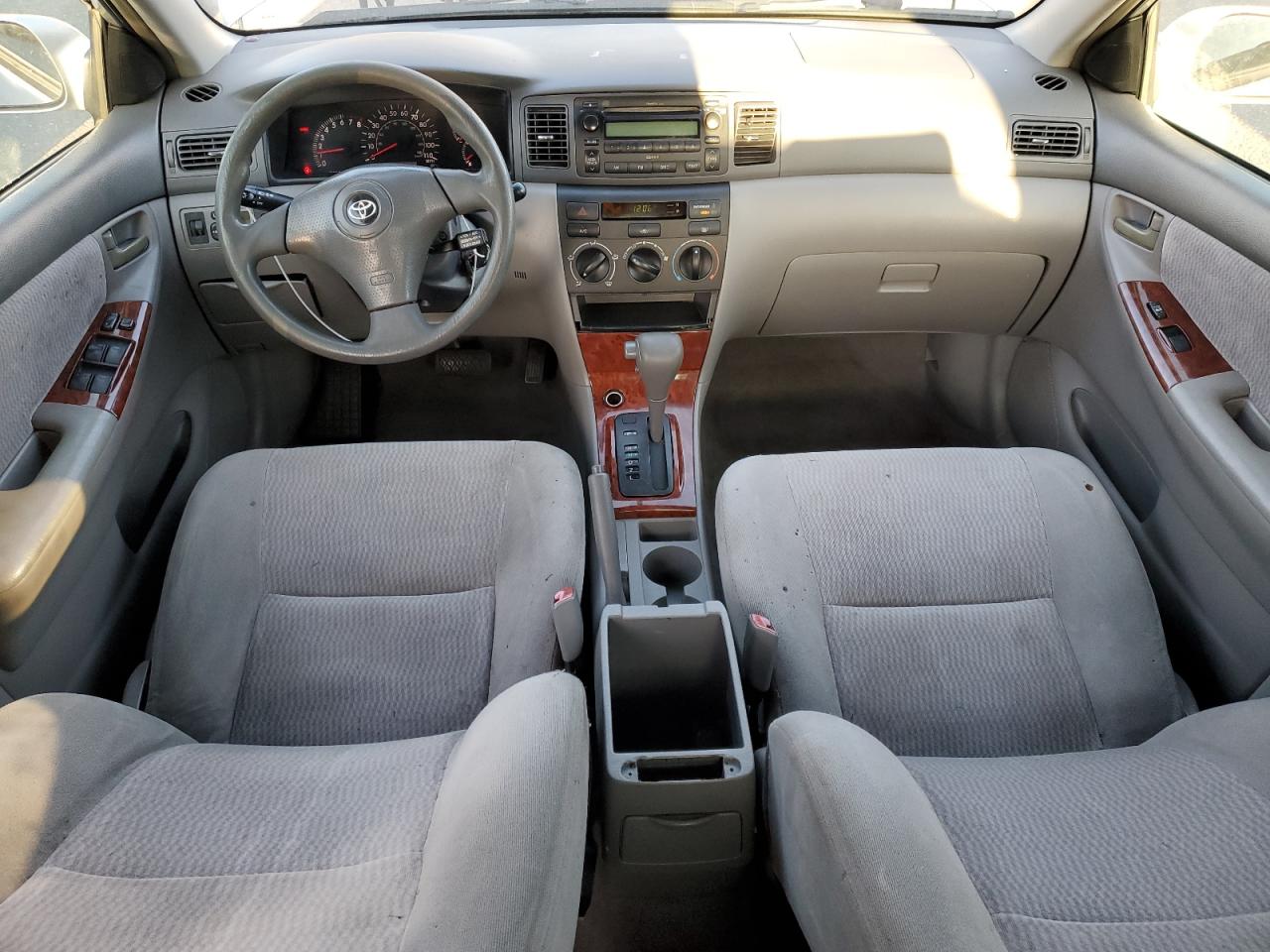 2005 Toyota Corolla - Image 8