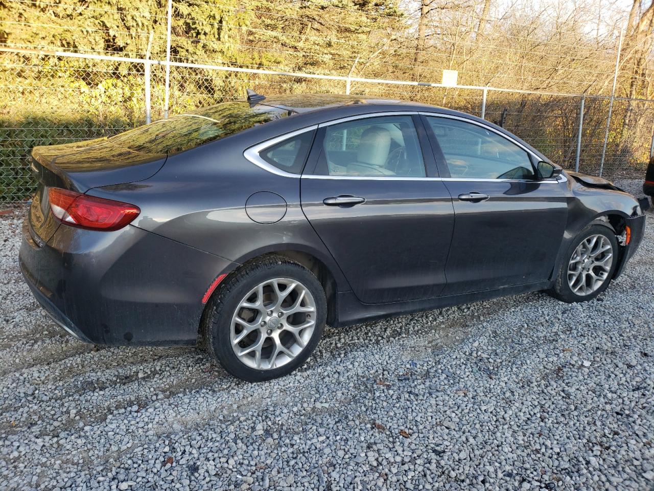 2015 Chrysler 200 - Image 3