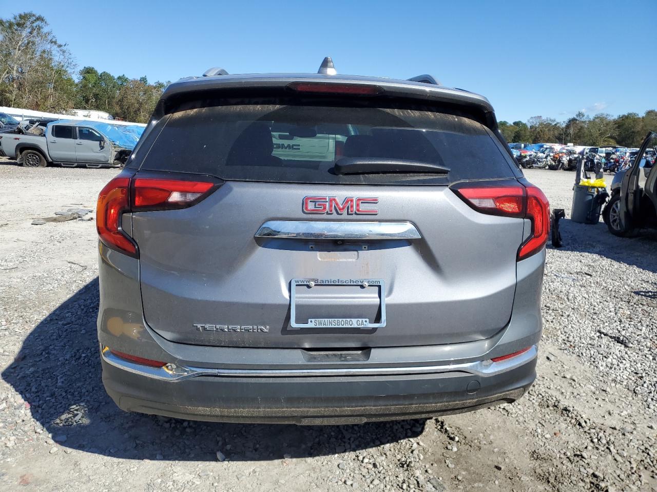 2020 GMC Terrain - Image 6