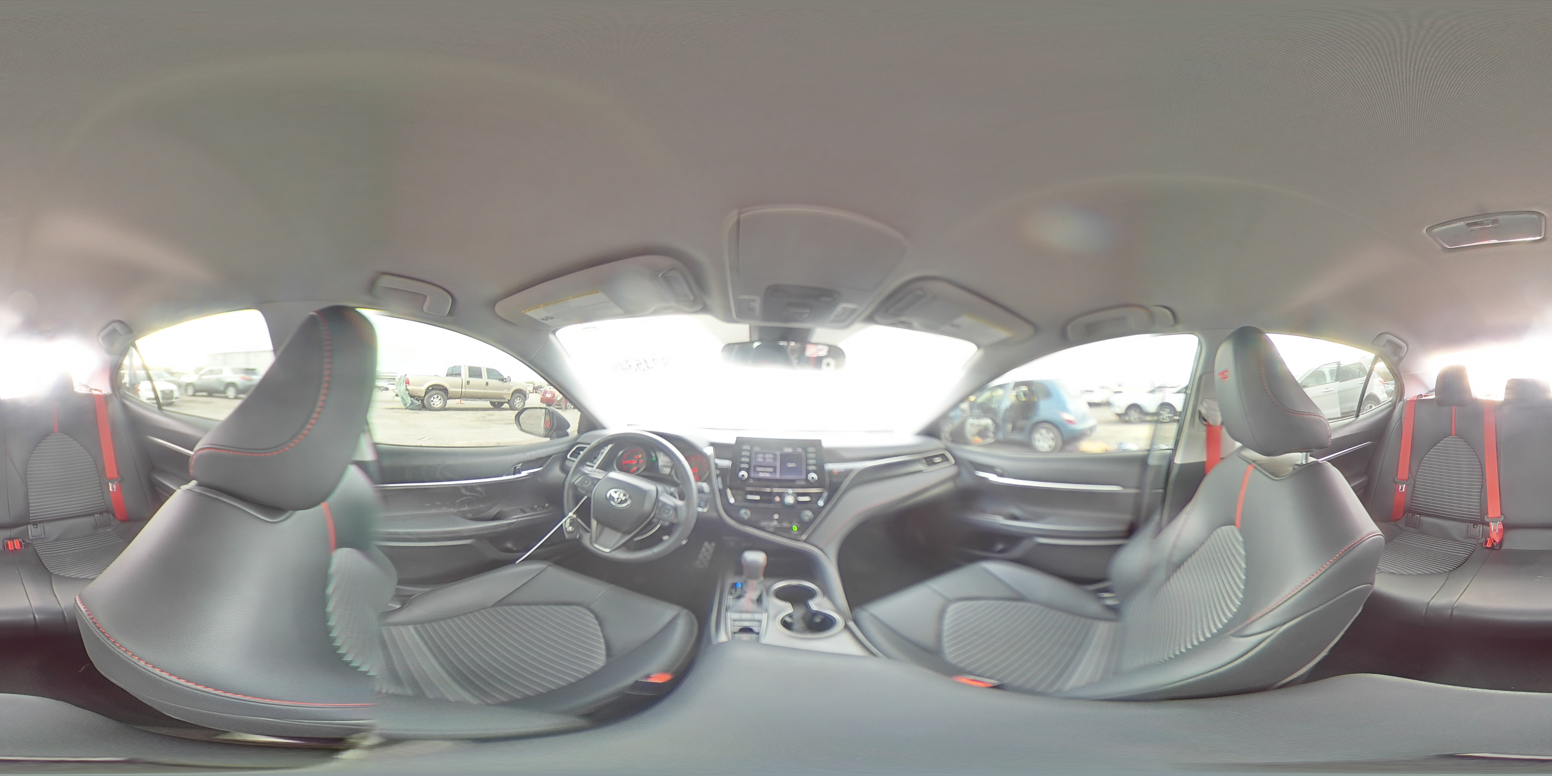2022 Toyota Camry - Image 13