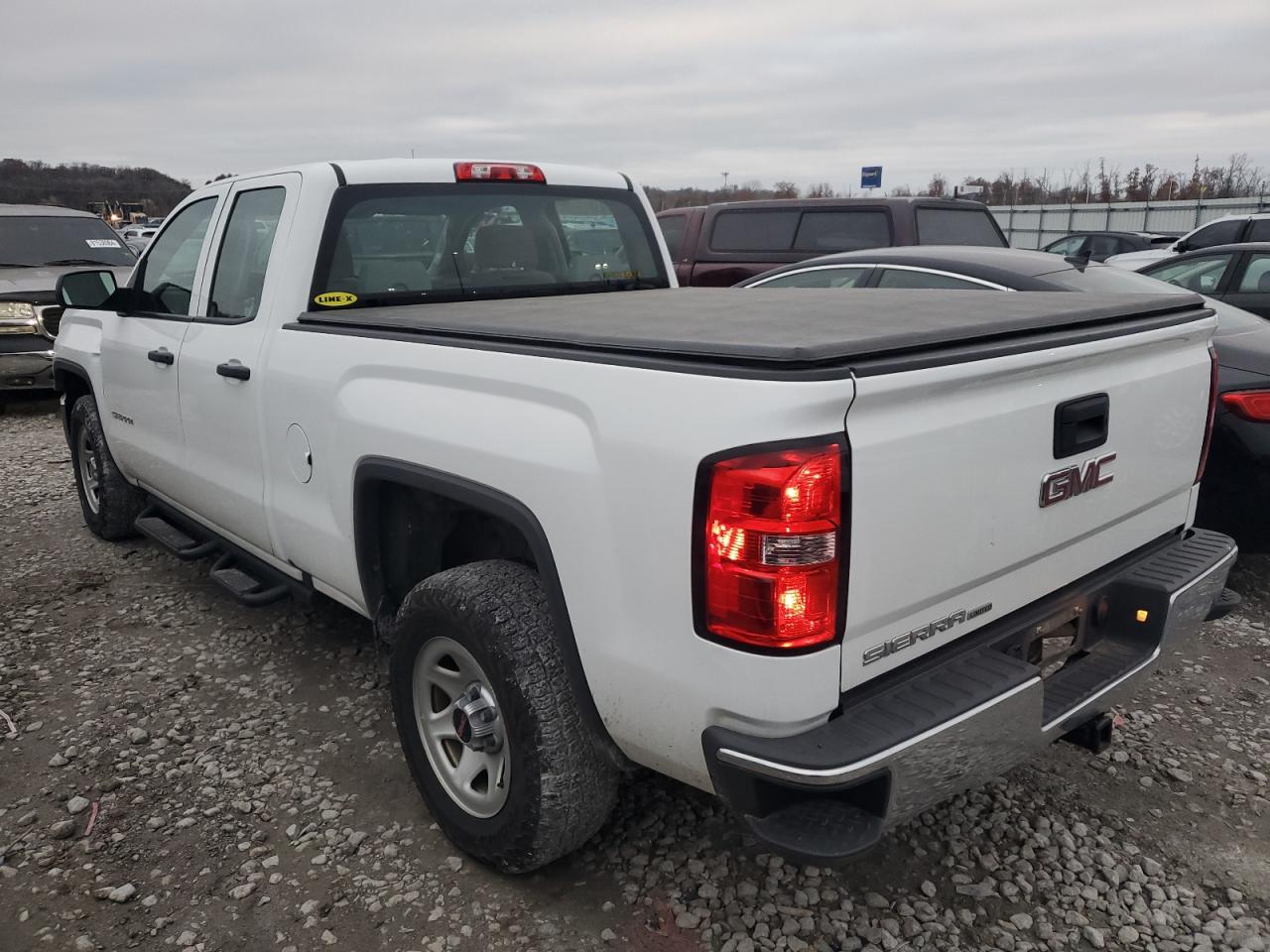 2019 GMC Sierra - Image 2