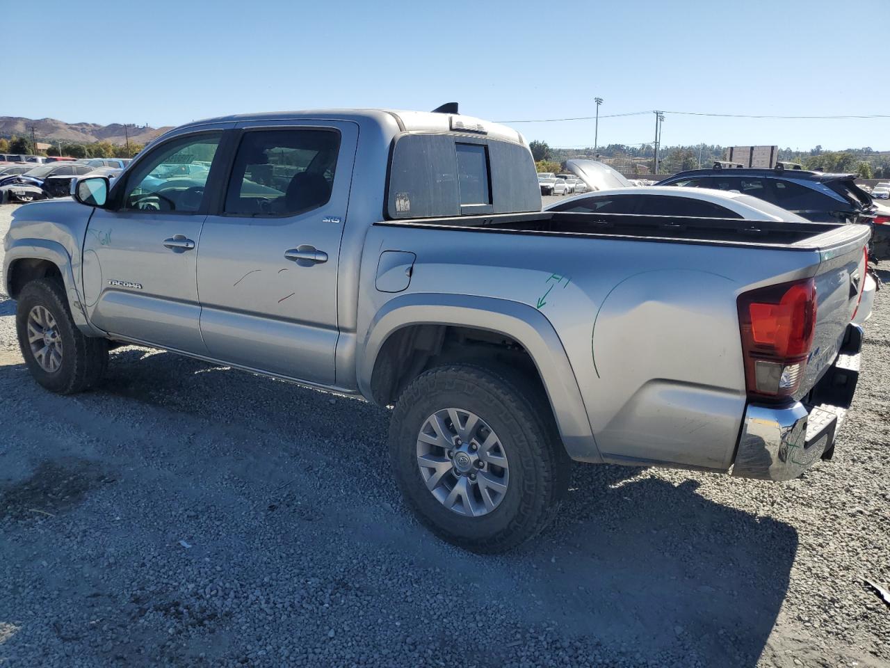 VIN 3TMCZ5AN8JM150110 2018 TOYOTA TACOMA no.2