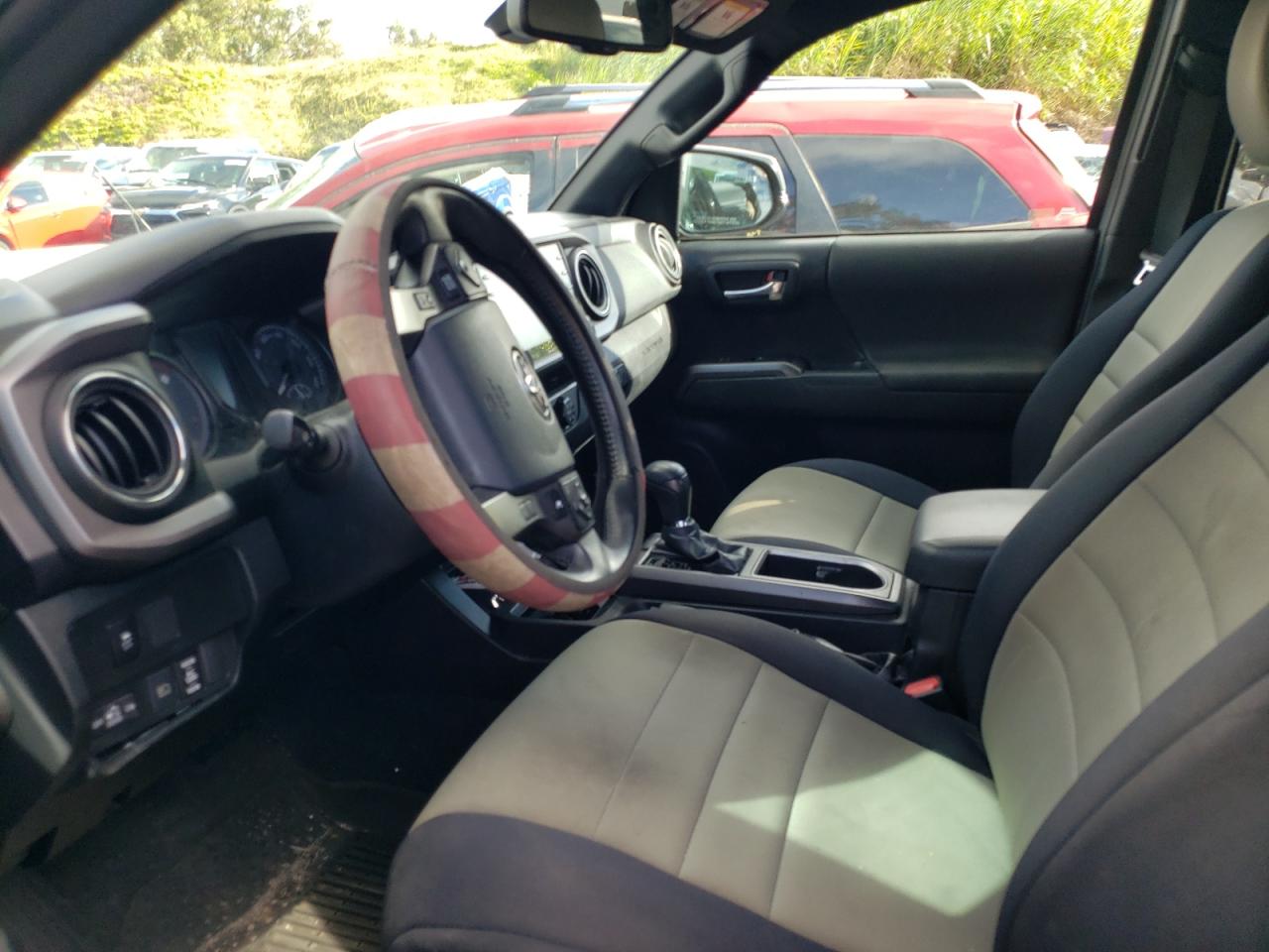 2020 Toyota Tacoma - Image 7