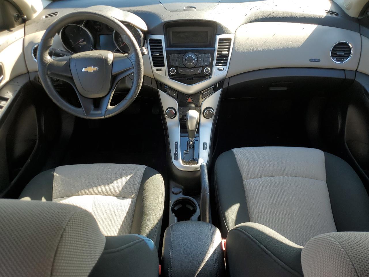 2011 Chevrolet Cruze - Image 8
