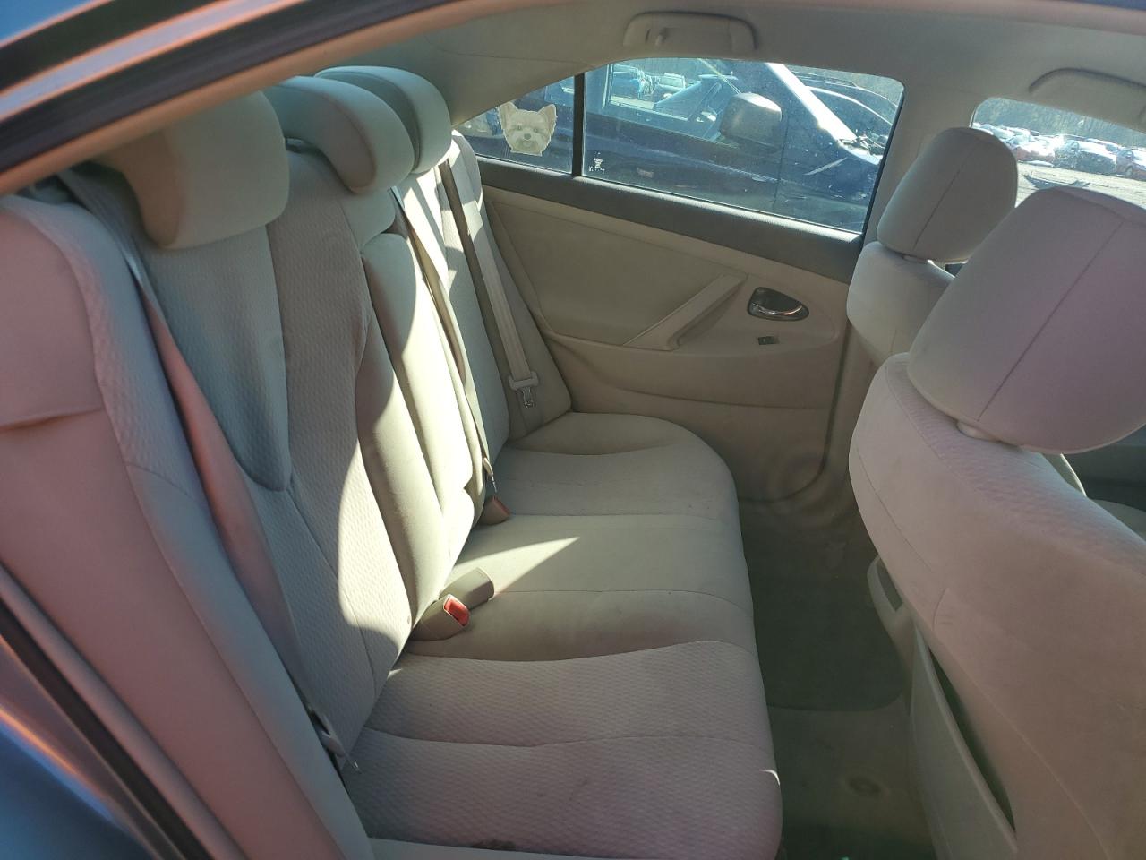 2011 Toyota Camry - Image 10