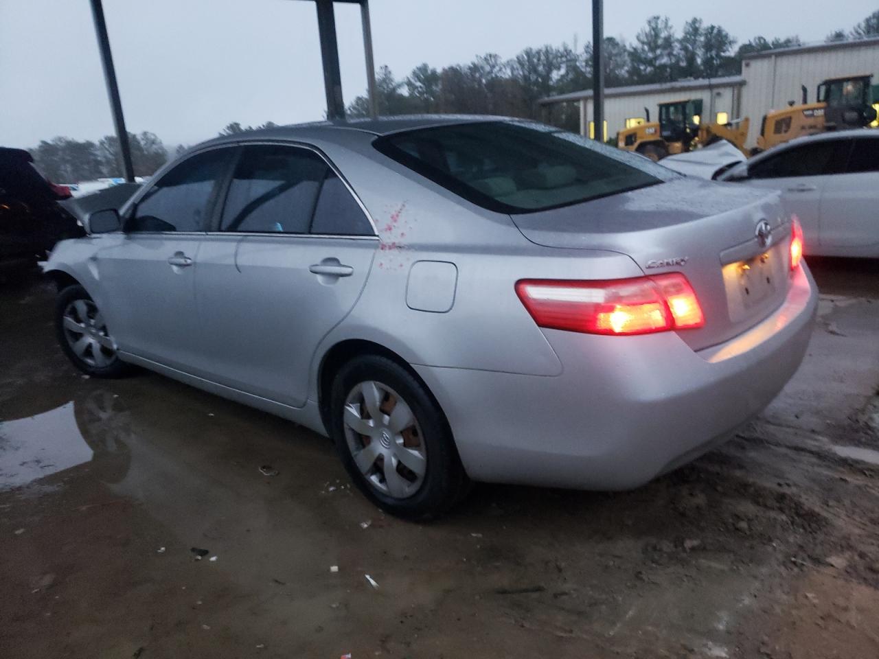 2007 Toyota Camry - Image 2