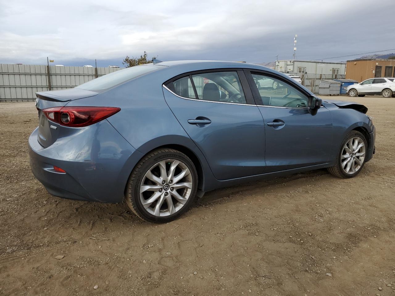 2015 Mazda 3 - Image 3