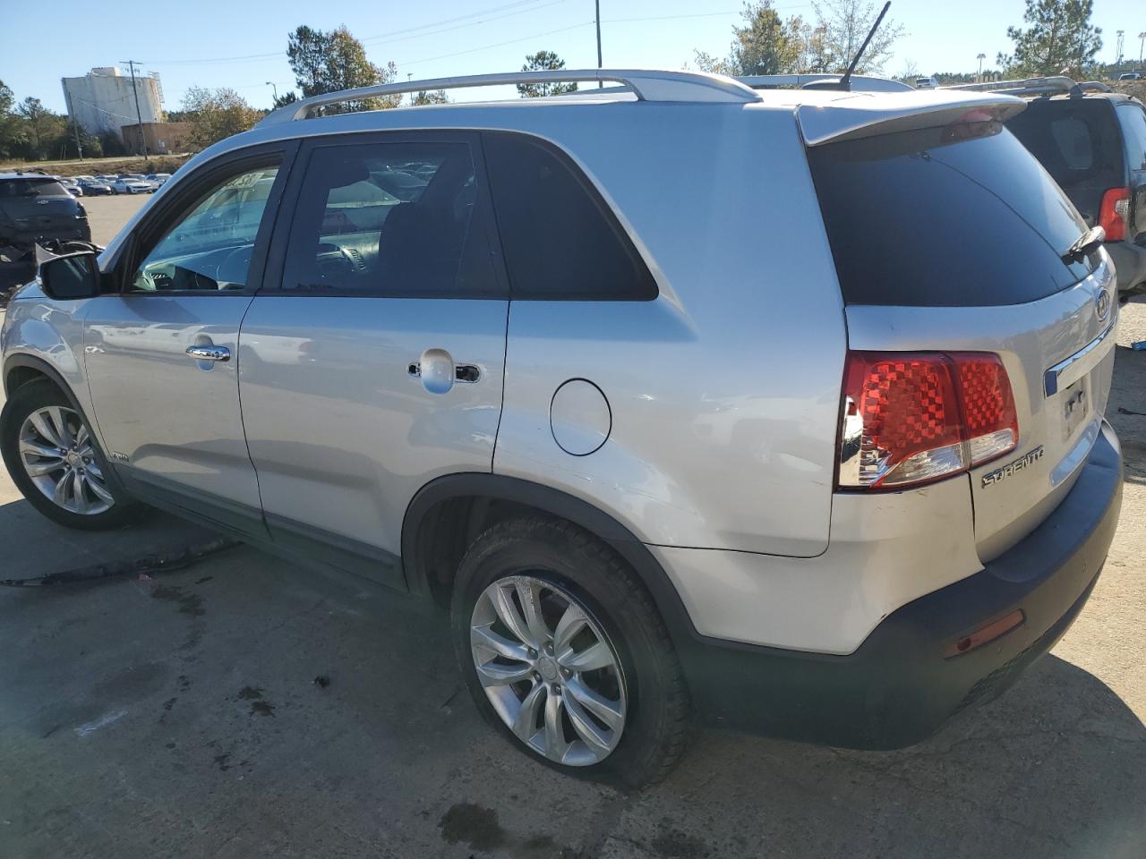 2011 Kia Sorento - Image 2